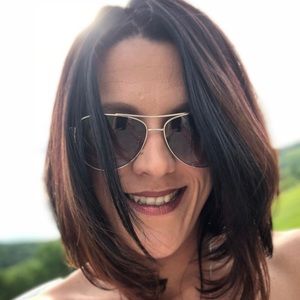 Meet your Posher, Savannah